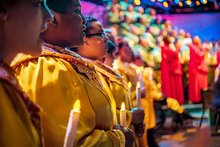 Apresentação do Candlelight Processional no EPCOT International Festival of the Holidays