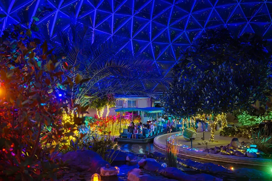 Living with the Land ganha decoração natalina durante o EPCOT International Festival of the Holidays