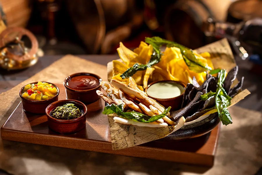 A dish that is part of the menu of Disney's new bar, The Beak and Barrel, which has its opening scheduled for August 29, 2025