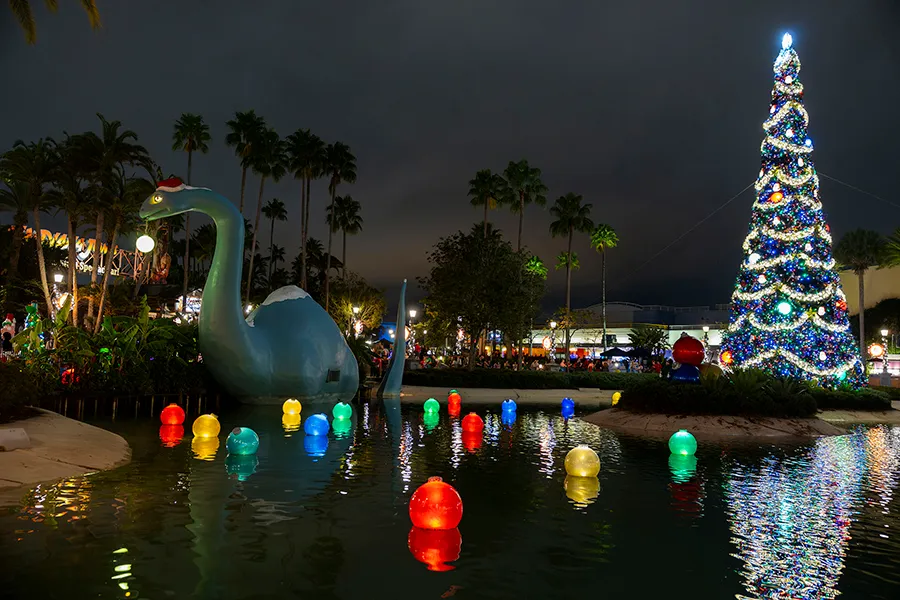 Decoração natalina do Disney's Hollywood Studios durante o Jollywood Nights