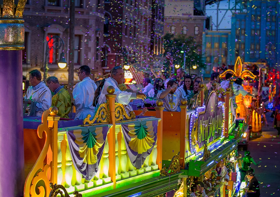 Mardi Gras acontece até abril 2026 no Universal Orlando